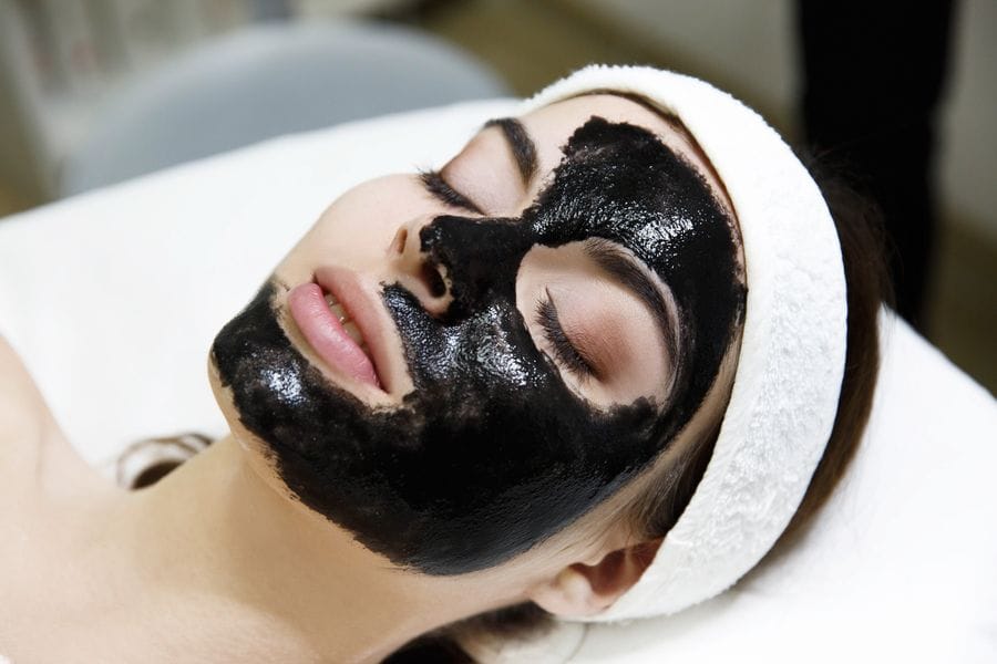 Carbon Peel (Hollywood Peel)